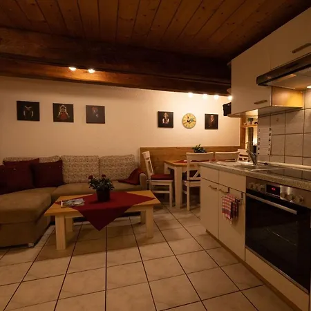 Ferienhof-gerda-ferienwohnung-storchennest * Oberkirnach