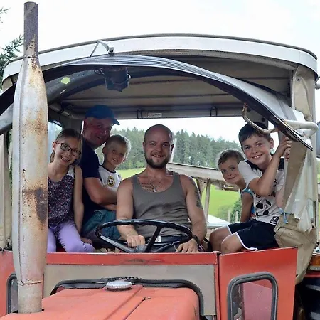 Ferienhof-gerda-ferienwohnung-storchennest